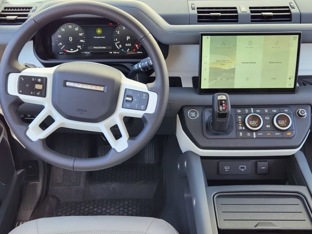 Used 2024 Black Land Rover SE image 26