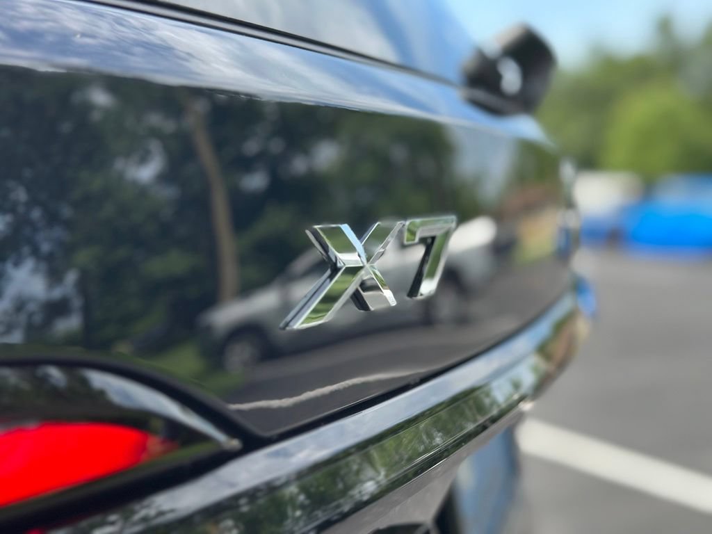 New 2027 Carbon Black Metallic BMW xDrive40i image 14