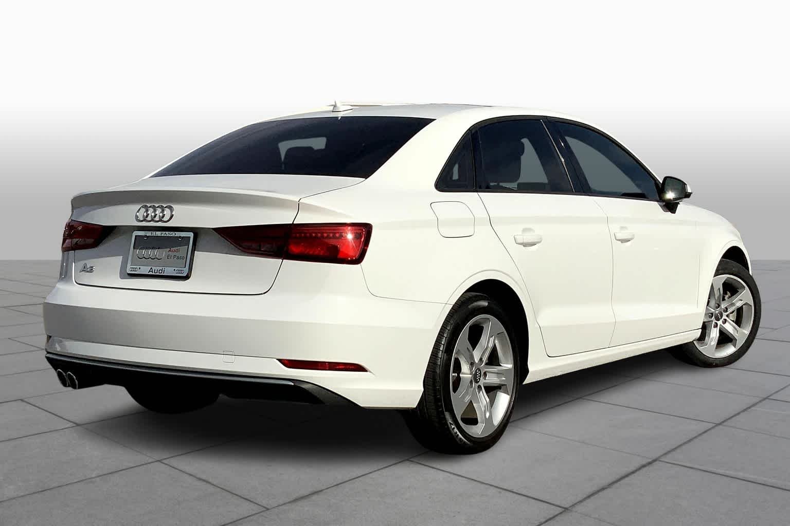 Used 2018 Ibis White Audi Tech Premium image 13