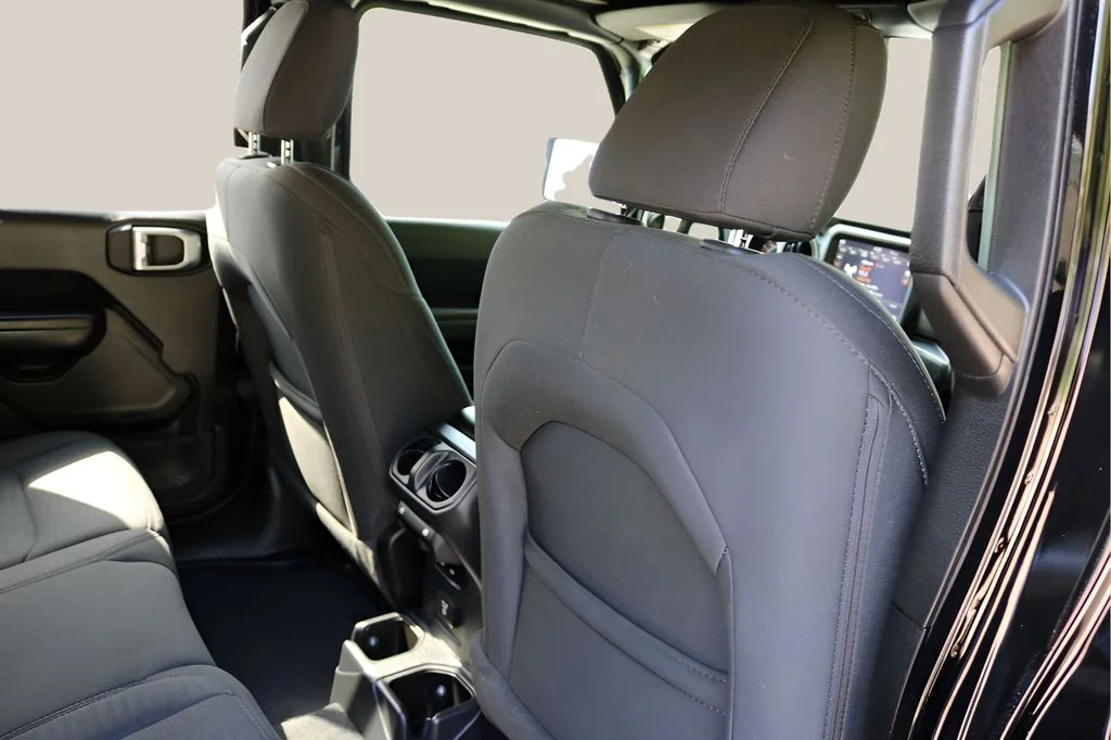 Used 2021 Black Jeep Unlimited Sport S image 20