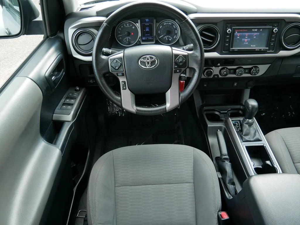 2016 Toyota Tacoma SR5 - Photo 12