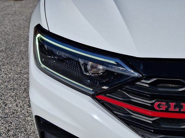 Used 2019 White Volkswagen 2.0T 35th Anniversary Edition image 9