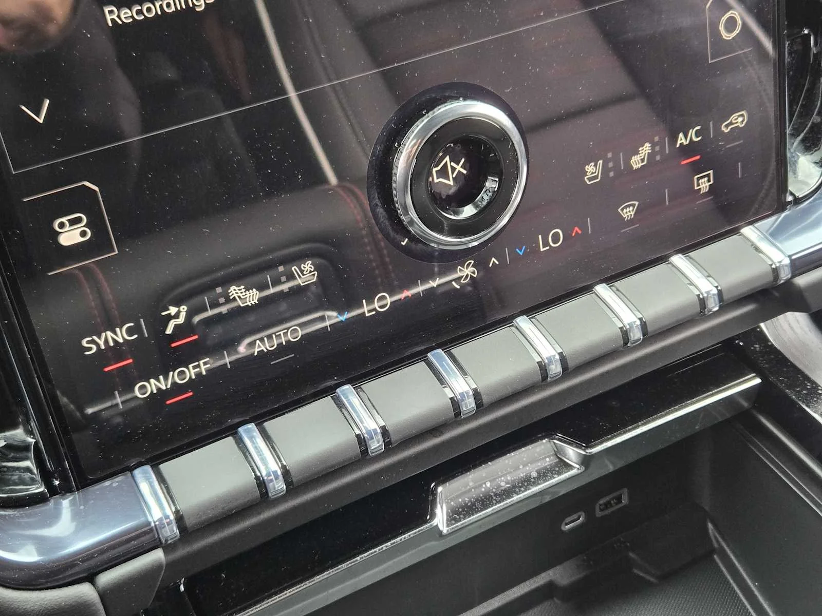 2026 GMC Yukon XL AT4 Ultimate - Photo 13