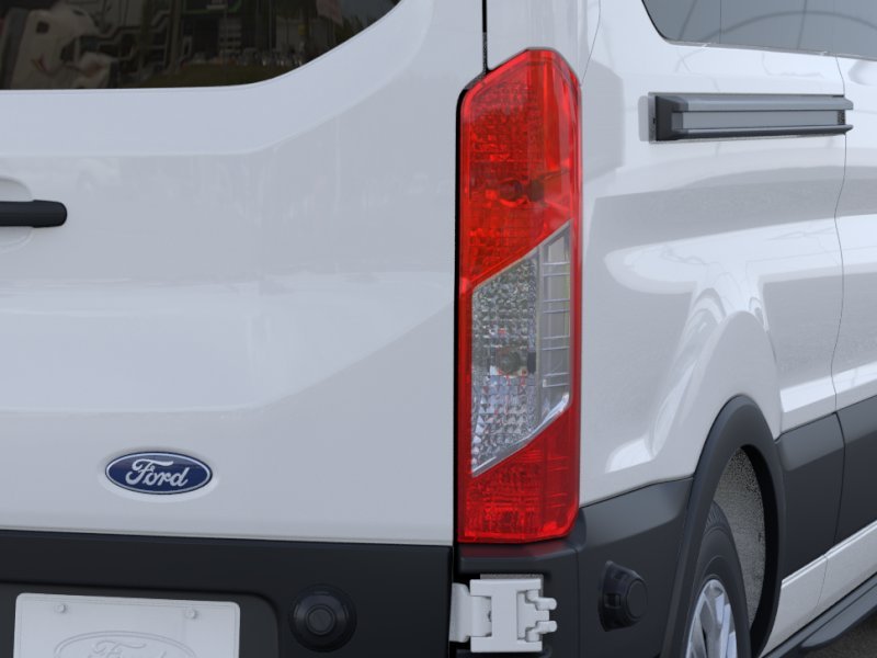 New 2026 Oxford White Ford Passenger Van XL image 51
