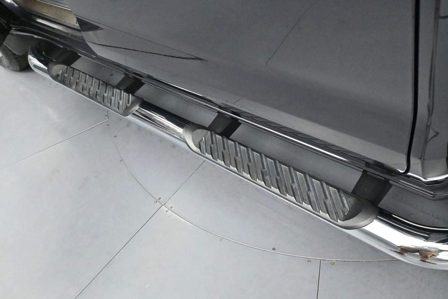 Used 2024 Dark Ash Metallic Chevrolet LTZ image 9