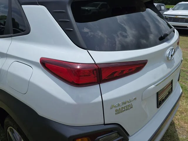 Used 2018 White Hyundai Limited image 36