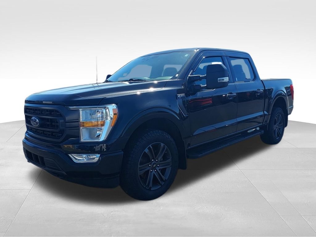Used 2022 Black Ford XLT image 4