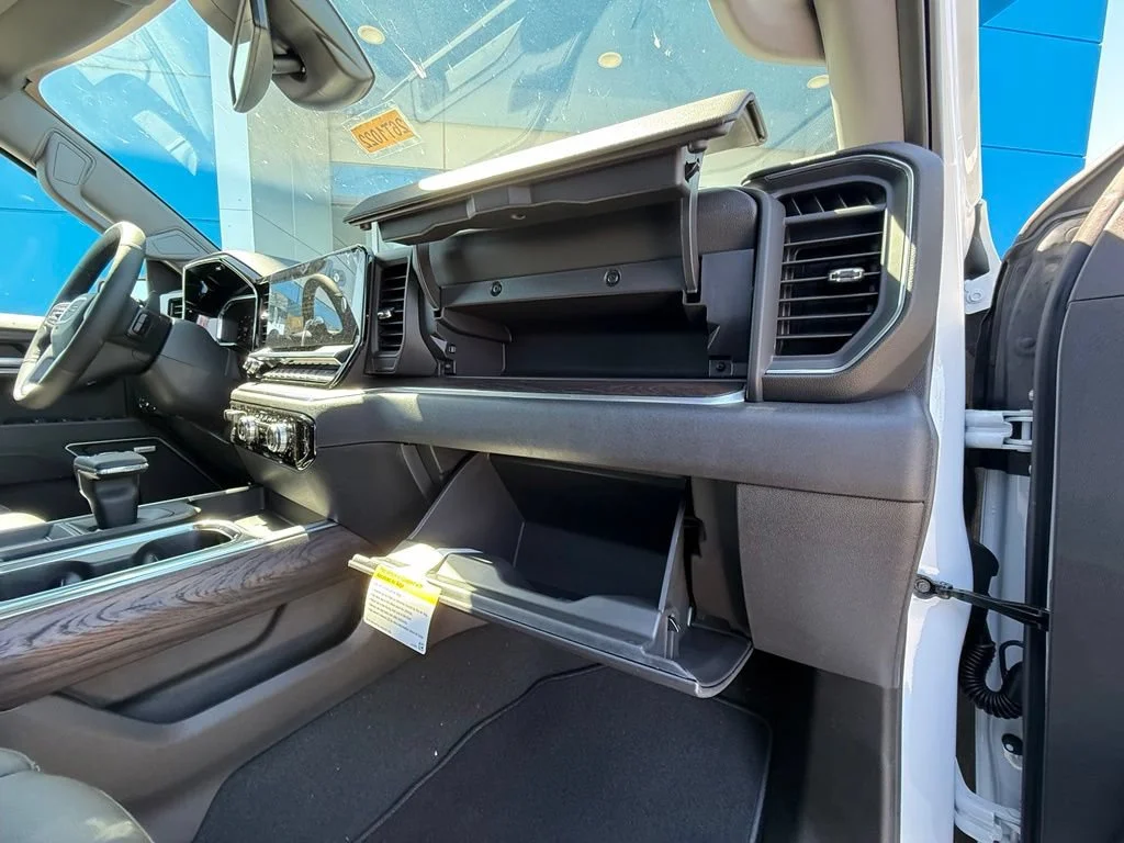 New 2026 Summit White GMC SLT image 17
