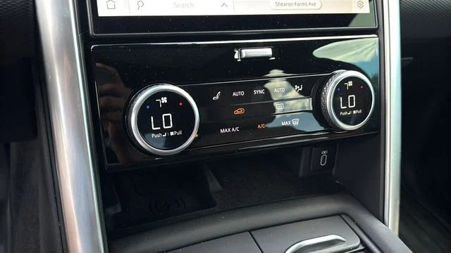 Used 2026  Land Rover Gemini Edition image 30