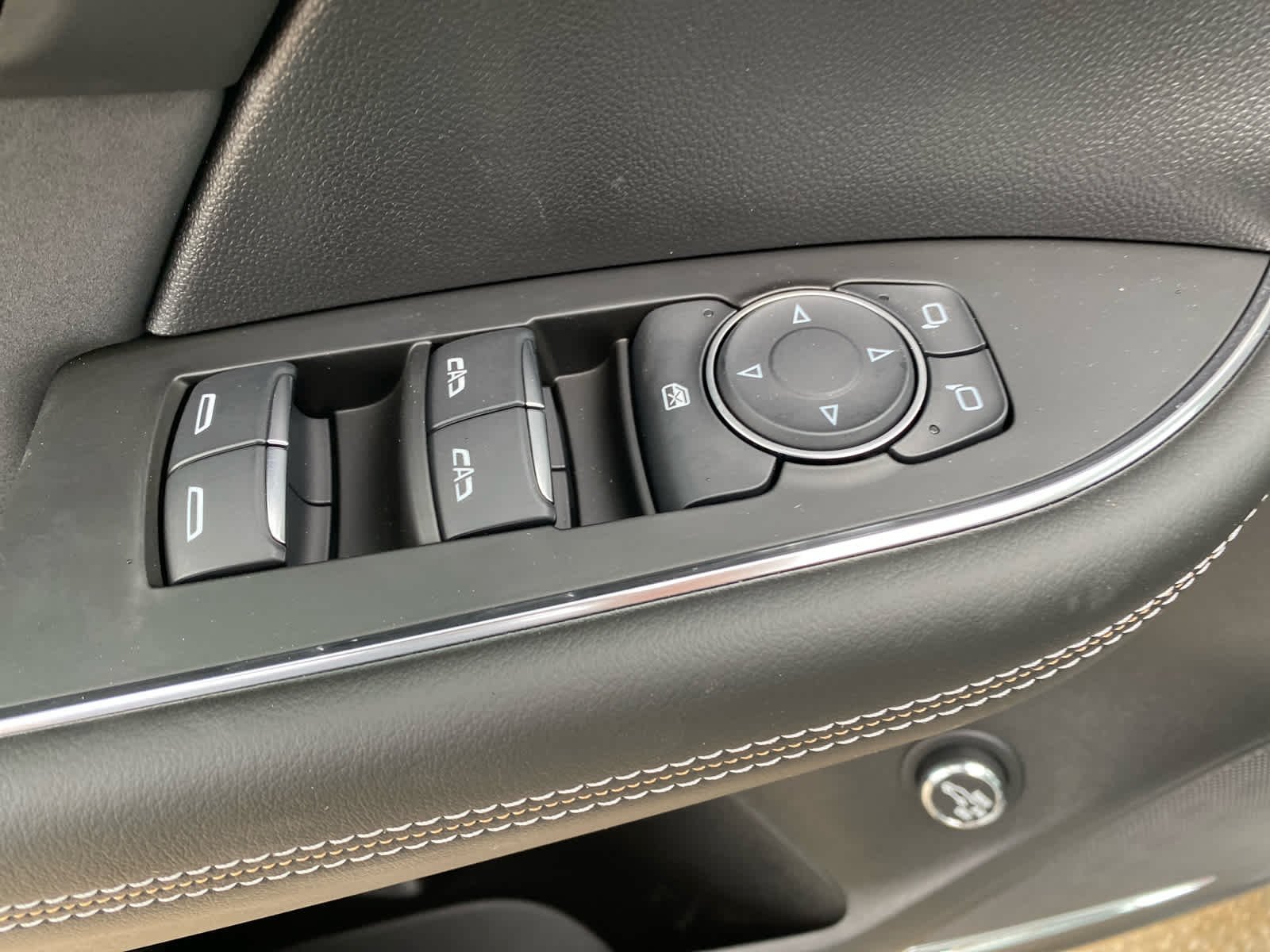 2026 Buick Envision Sport Touring - Photo 7