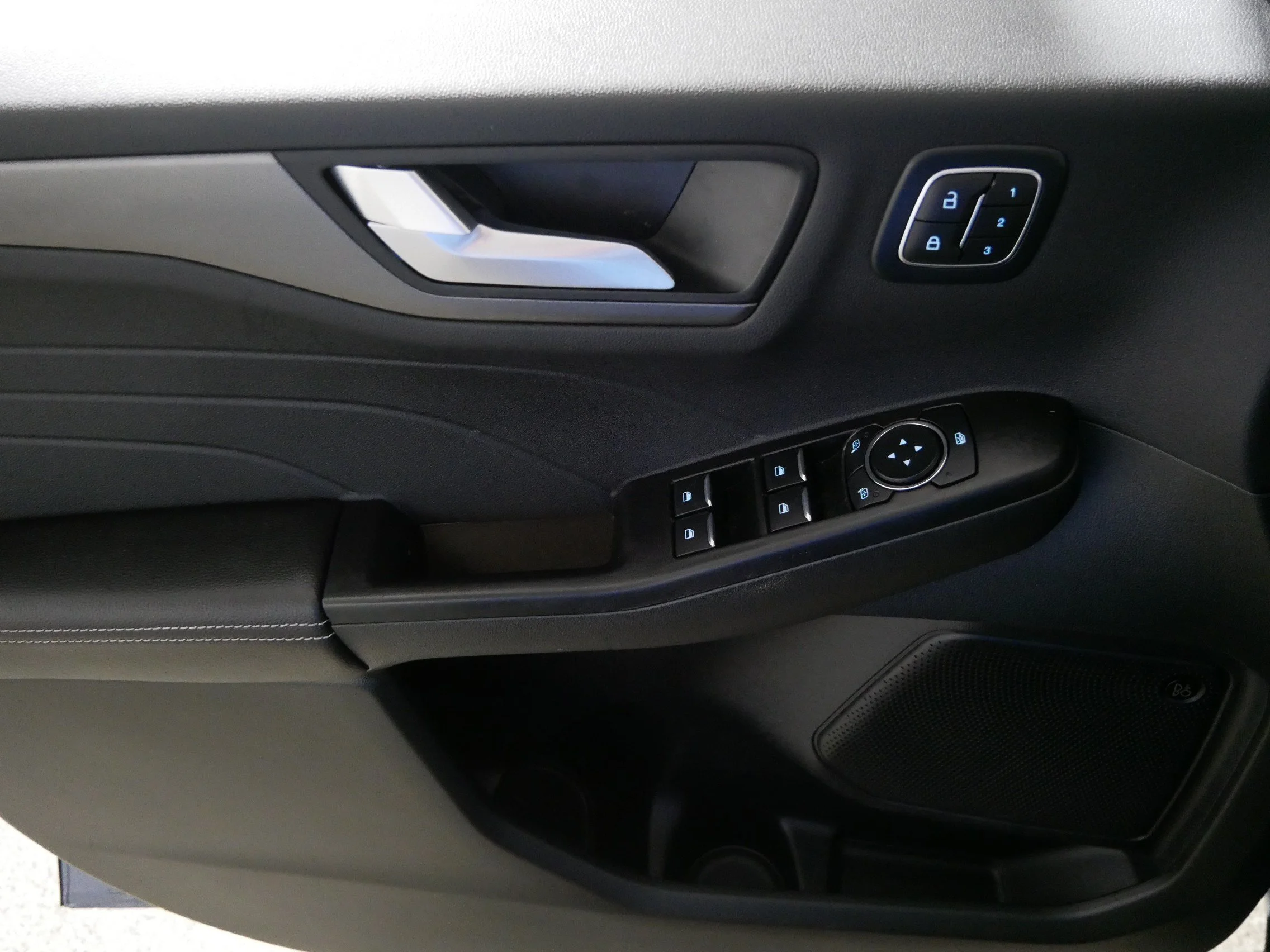 Used 2026 Vapor Blue Metallic Ford Active image 19