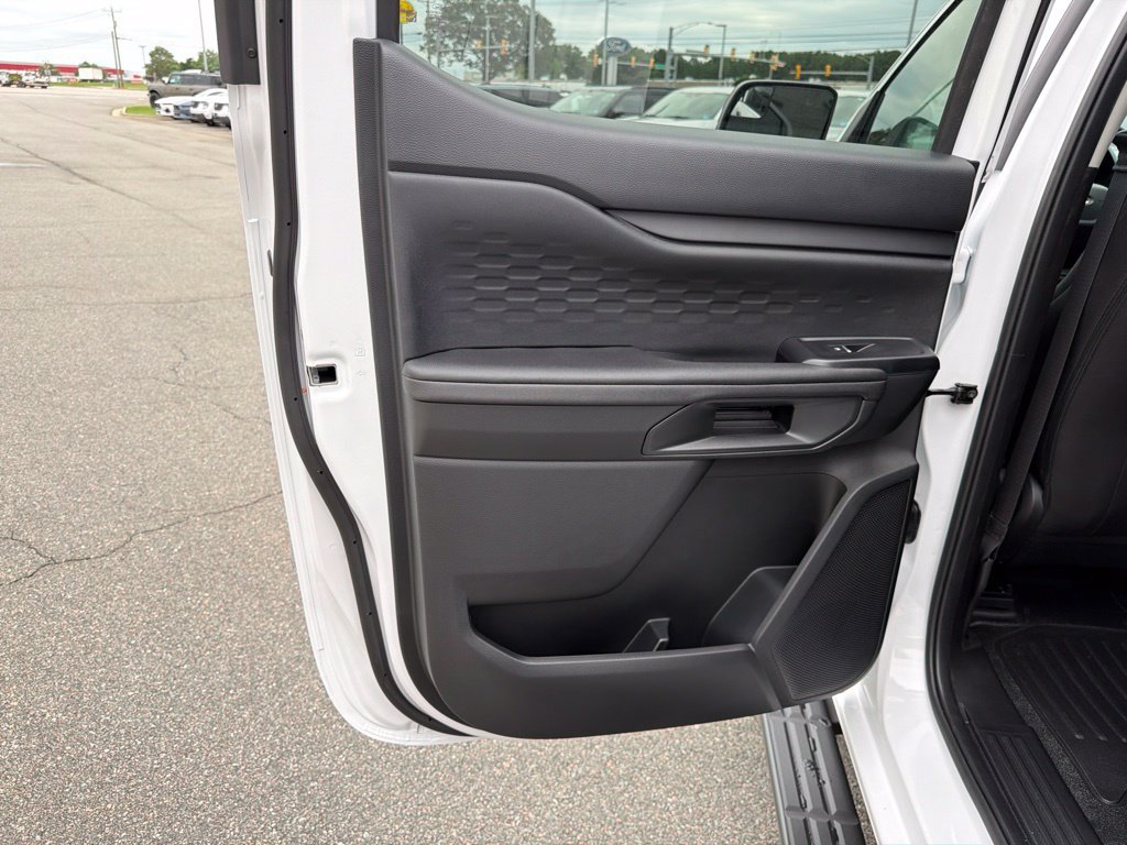 New 2026 Oxford White Ford XL image 15
