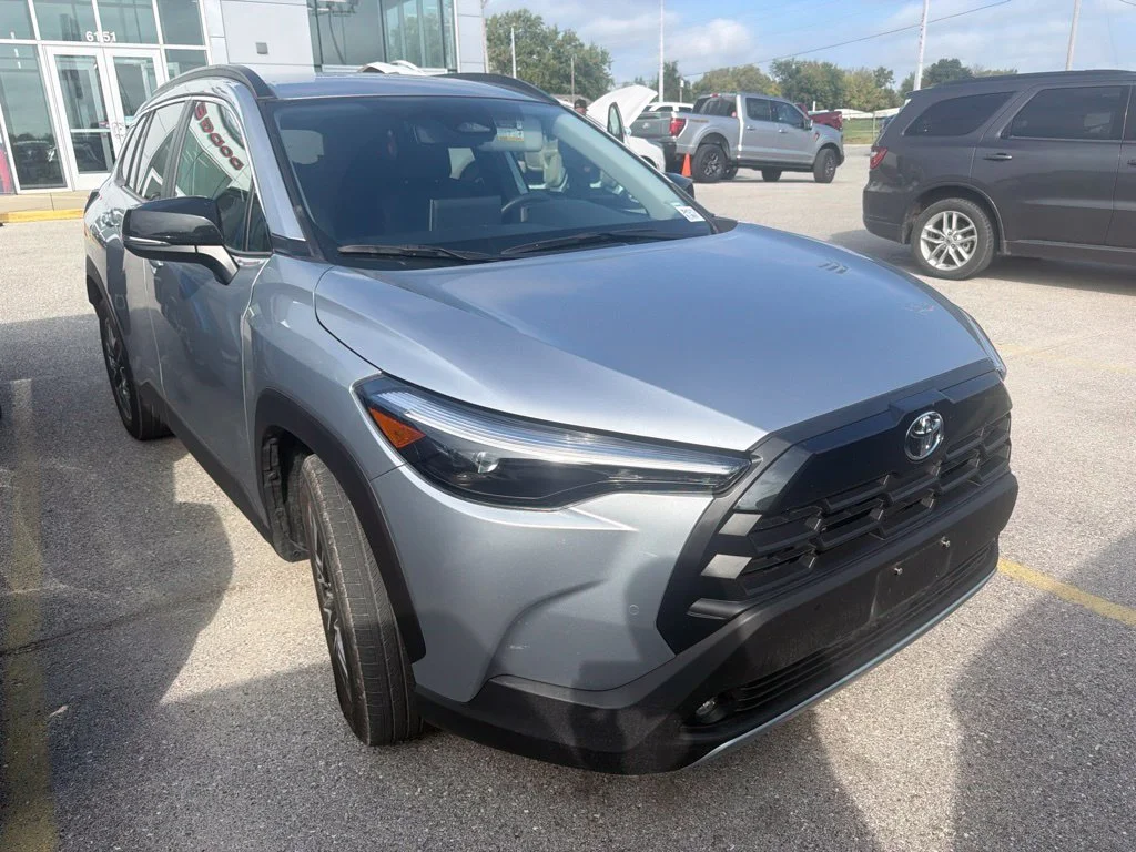 Used 2026 Silver Toyota XLE image 4