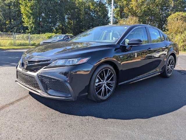 Used 2022 Black Toyota SE image 5