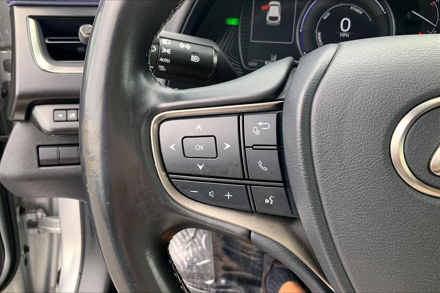 Used 2020 Silver Lining Metallic Lexus  image 23