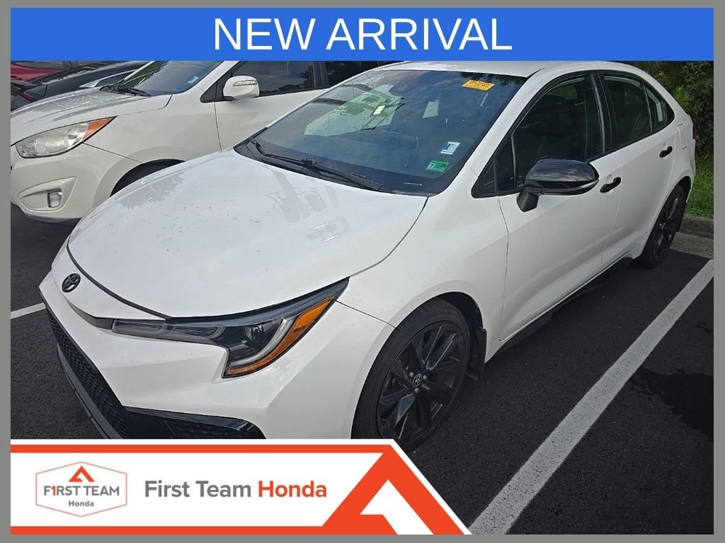 Used 2021 White Toyota SE Nightshade image 1