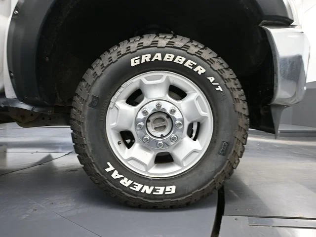 2011 Ford F-350 Super Duty XLT - Photo 15