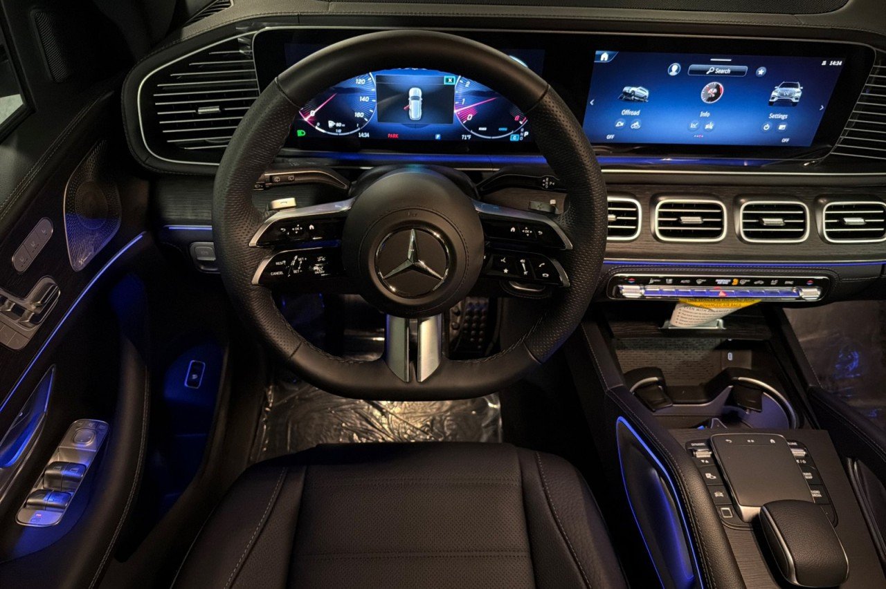 New 2026 MANUFAKTUR Alpine Grey Mercedes-Benz GLS 580 4MATIC® SUV image 13