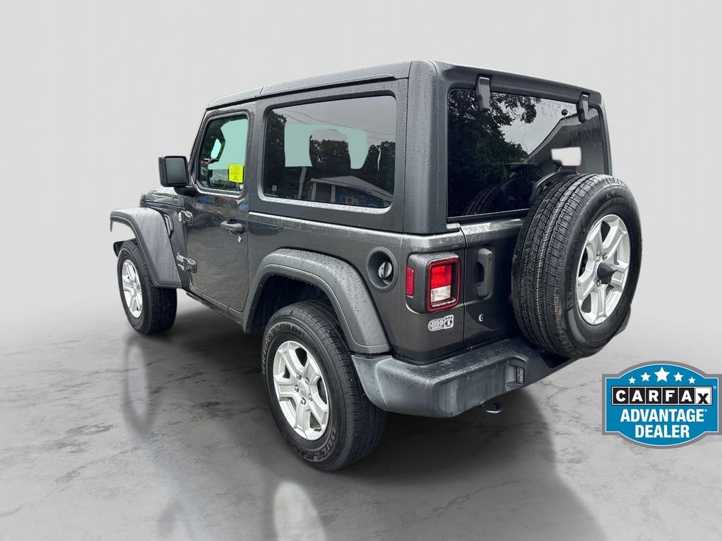 Used 2020 Gray Jeep Sport S image 3