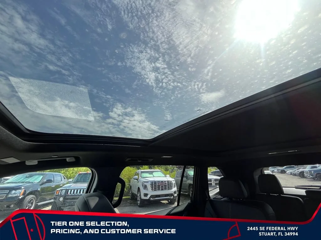 New 2026 Summit White GMC Elevation image 35