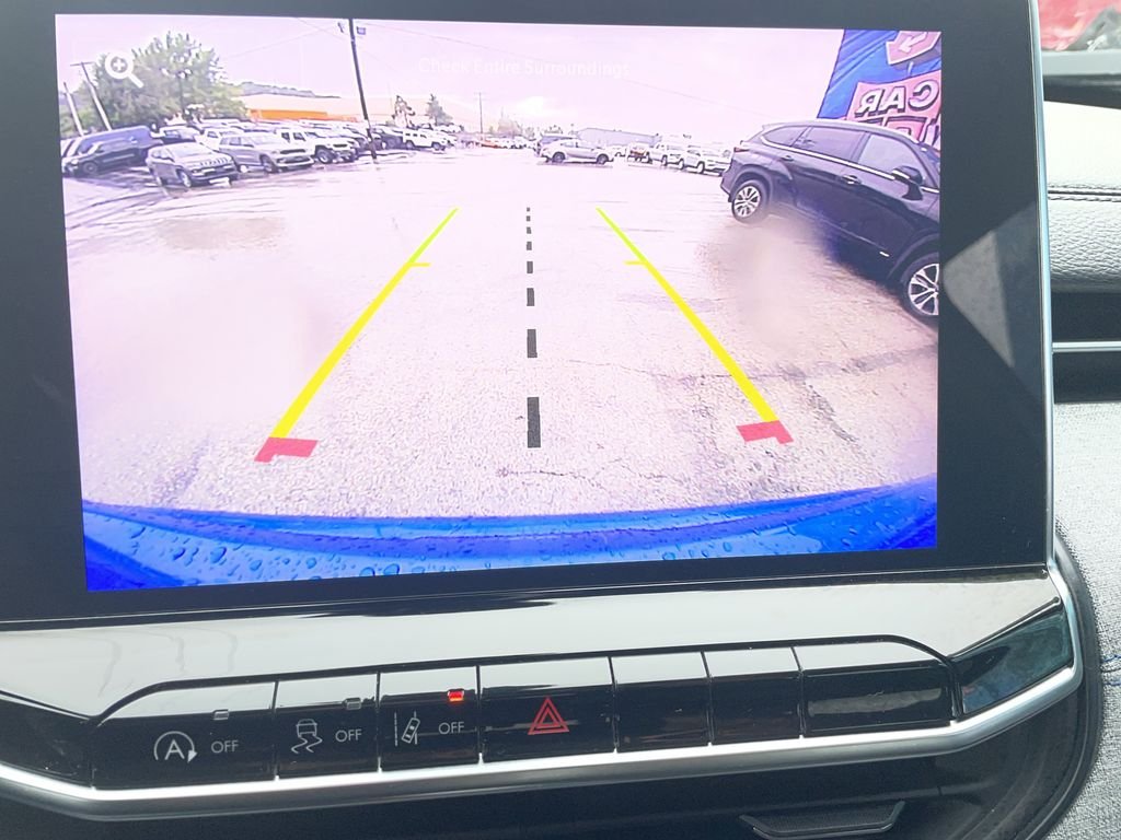 Used 2024 Blue Jeep Latitude image 20
