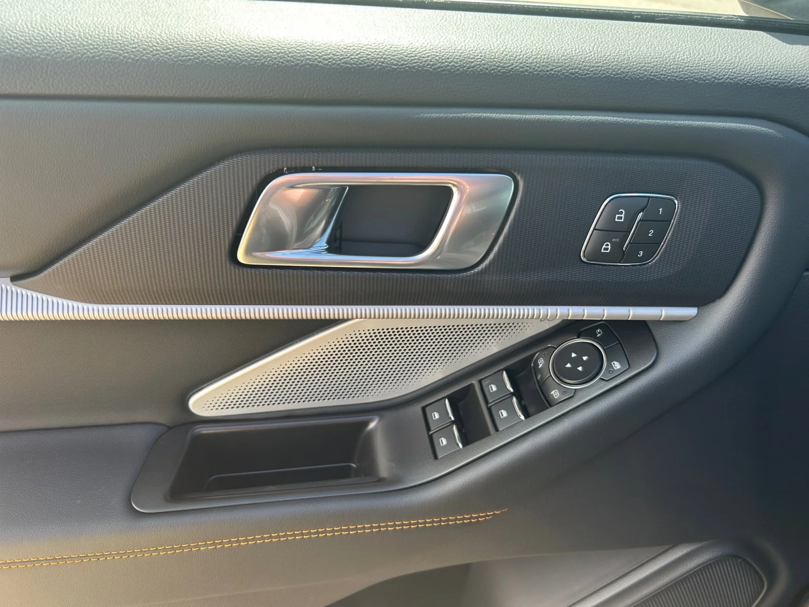 New 2026 Agate Black Metallic Ford Tremor image 17