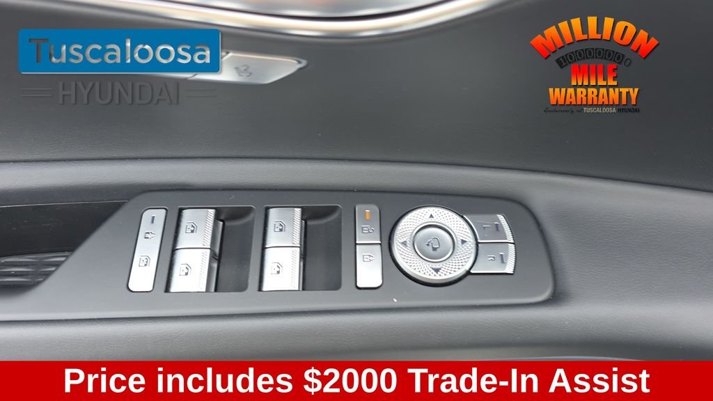 Used 2025 White Genesis 2.5T image 13