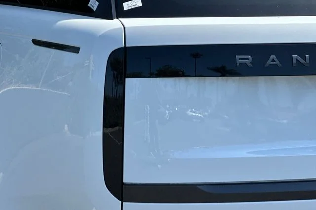 New 2026 Fuji White Land Rover SE image 26