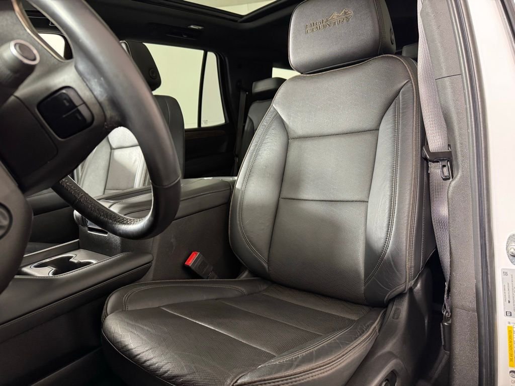 Used 2021 Summit White Chevrolet High Country image 18