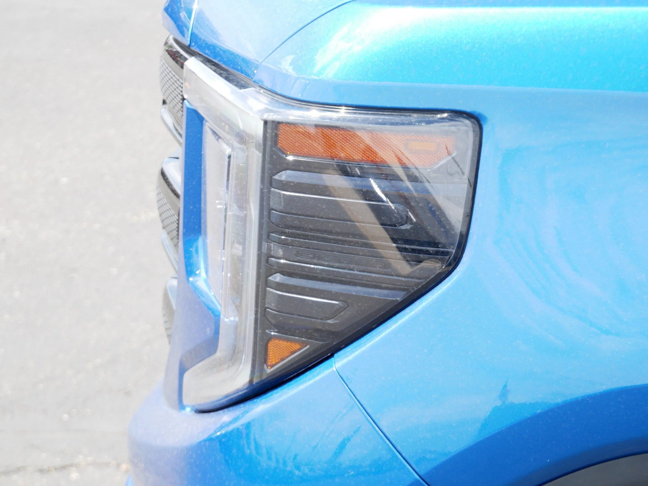 Used 2022 Dynamic Blue Metallic GMC Elevation image 16