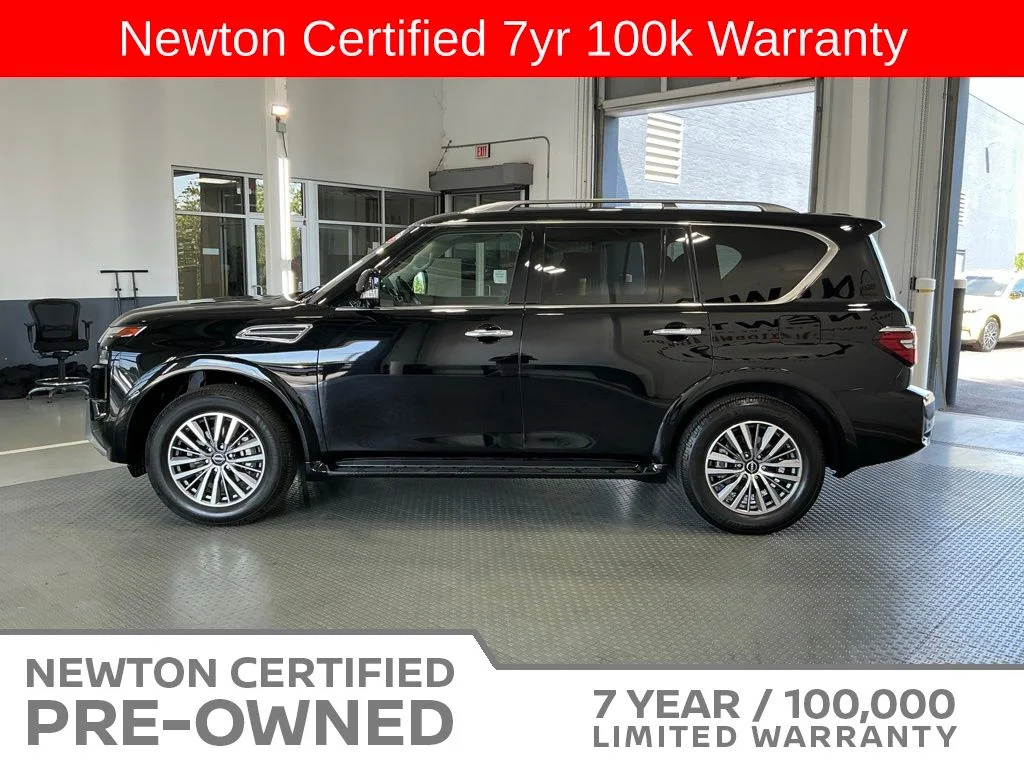 Certified Used 2023 Super Black Nissan SL image 3