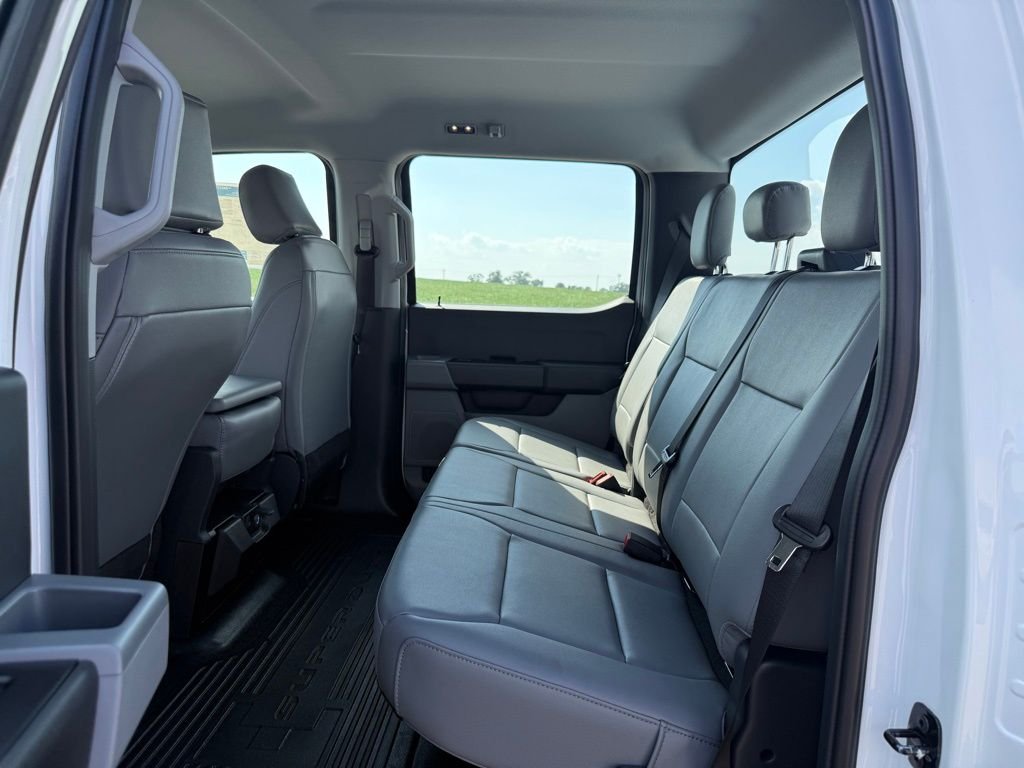 2026 Ford F-350 Super Duty XL - Photo 9
