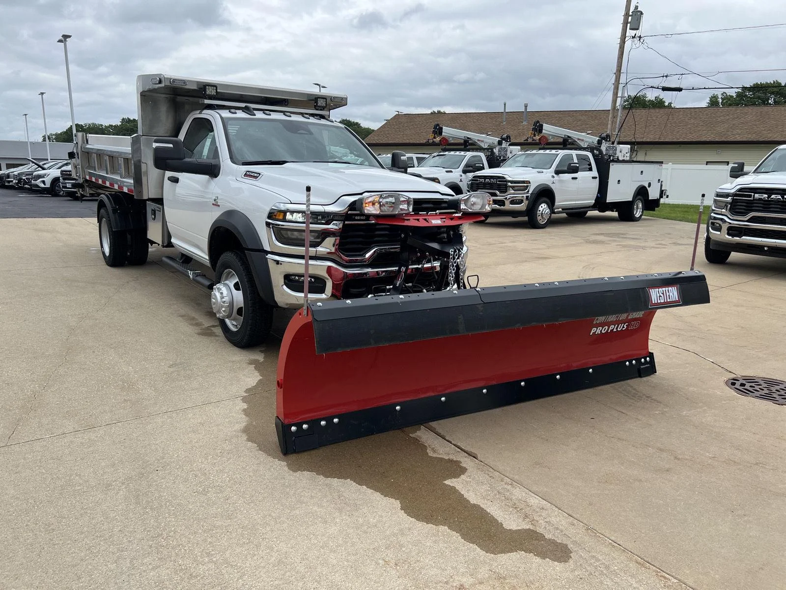 New 2026 Bright White Clearcoat Ram Tradesman image 11