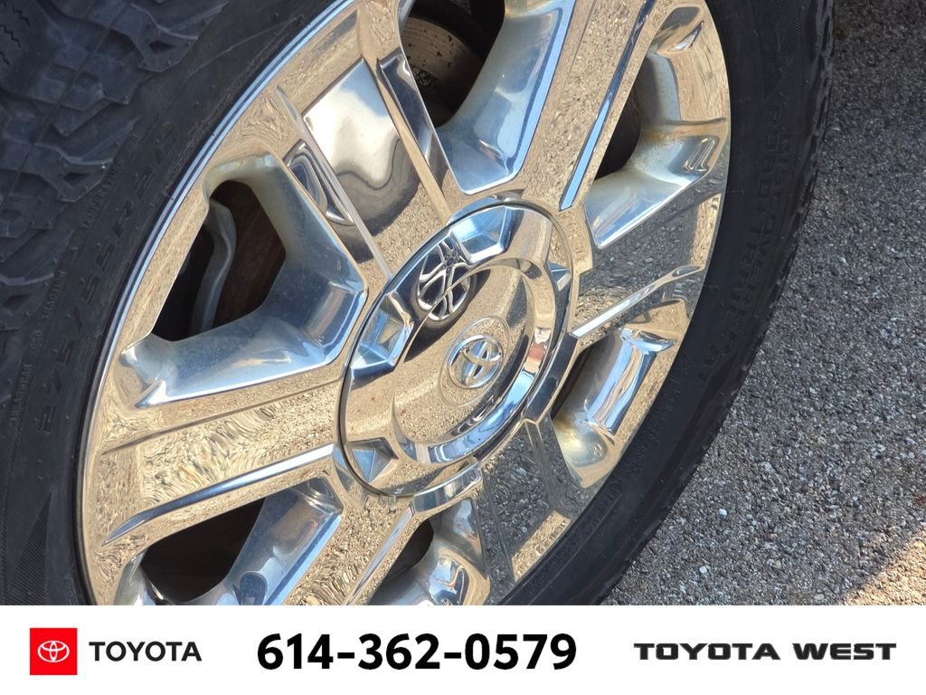 Used 2014 Red Toyota SR5 image 11