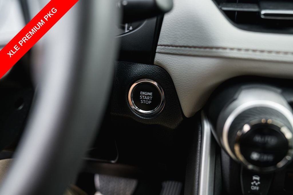 2024 Toyota RAV4 XLE Premium - Photo 18