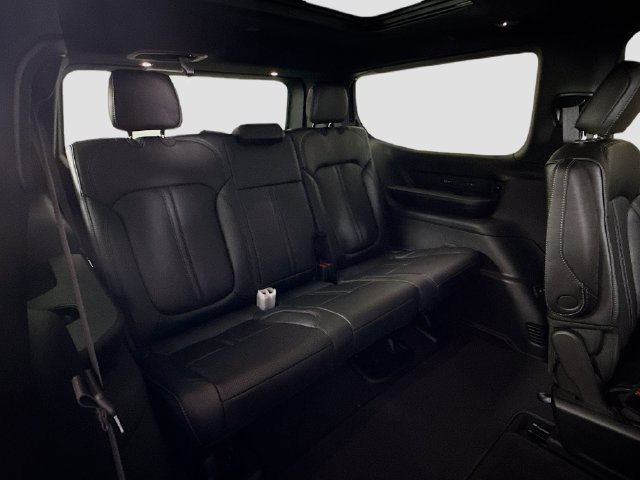 New 2026 High Gloss Black Exterior Paint Jeep Limited image 27