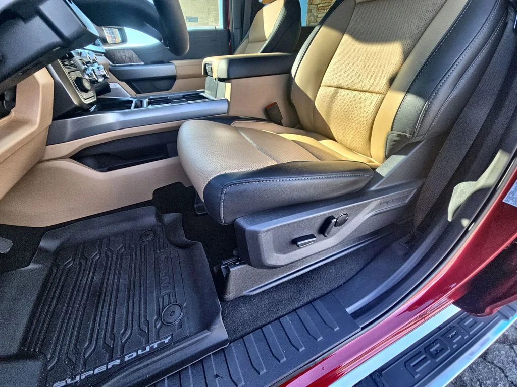 New 2026 Ruby Red Metallic Tinted Clearcoat Ford F-250® Lariat® image 25