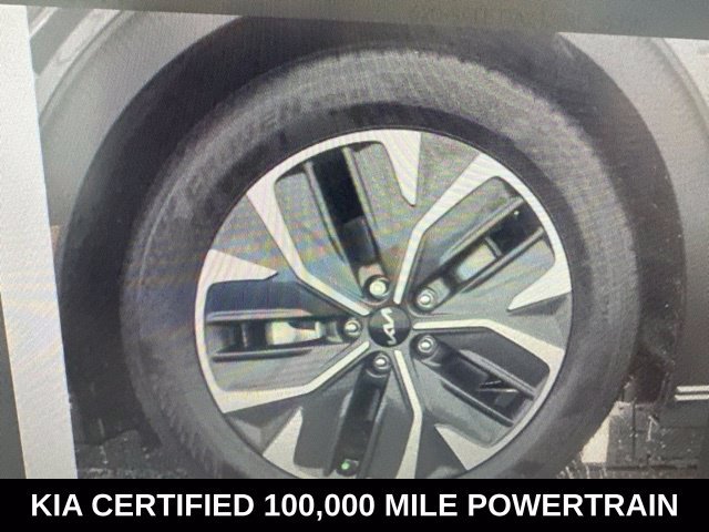 Used 2024 Gray Kia Light image 9