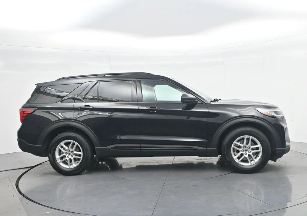 New 2026 Agate Black Metallic Ford Active image 6