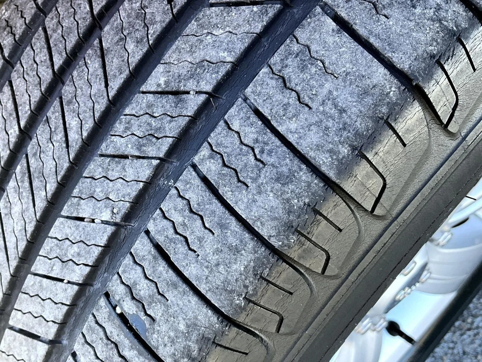 Used 2015 Black Jeep Altitude image 24