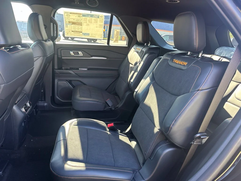 New 2027 Agate Black Metallic Ford Tremor® image 11
