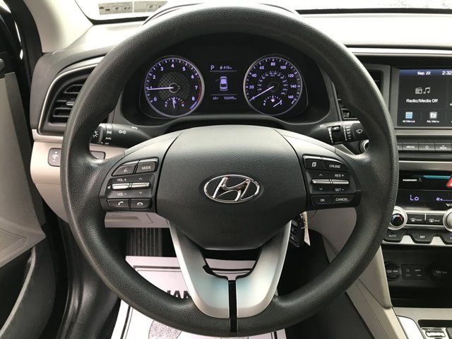 Used 2020 Phantom Black Hyundai SEL image 13