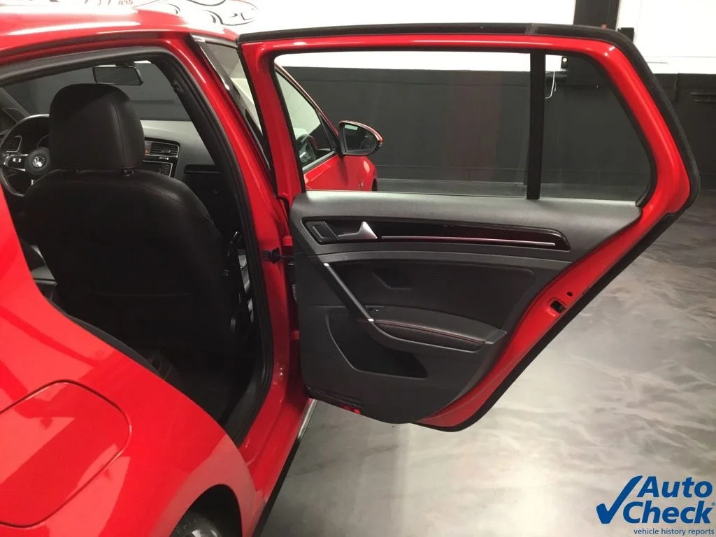 Used 2015 Red Volkswagen 2.0T SE image 33