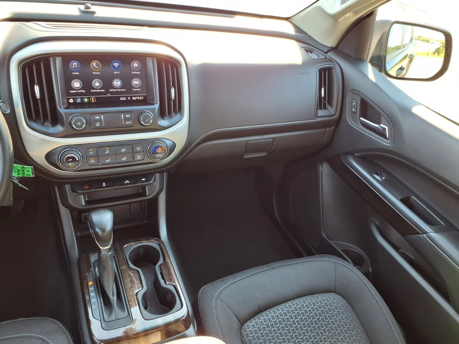 Used 2022 Onyx Black GMC 4WD Elevation image 4