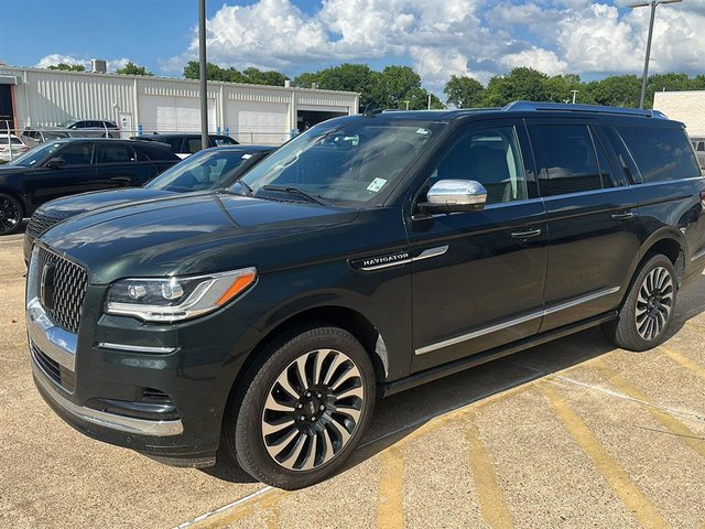 2023 Lincoln Navigator L Black Label