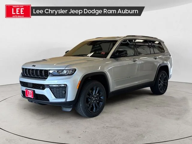 New 2026 Silver Jeep  image 1