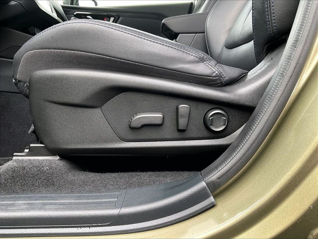 2025 Subaru Forester Limited - Photo 27