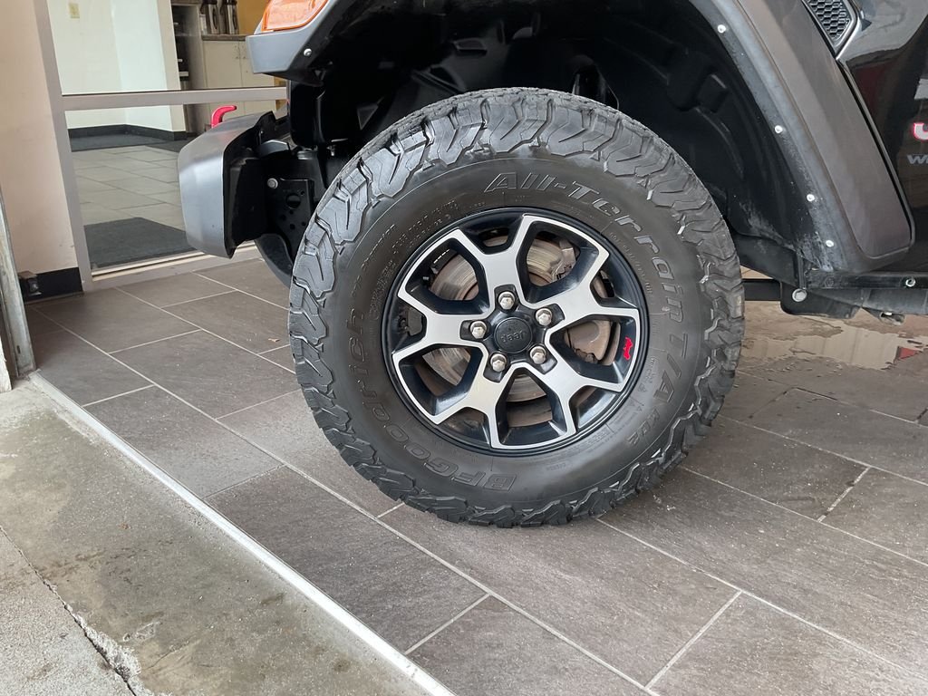 Used 2022 Black Jeep Unlimited Rubicon image 4