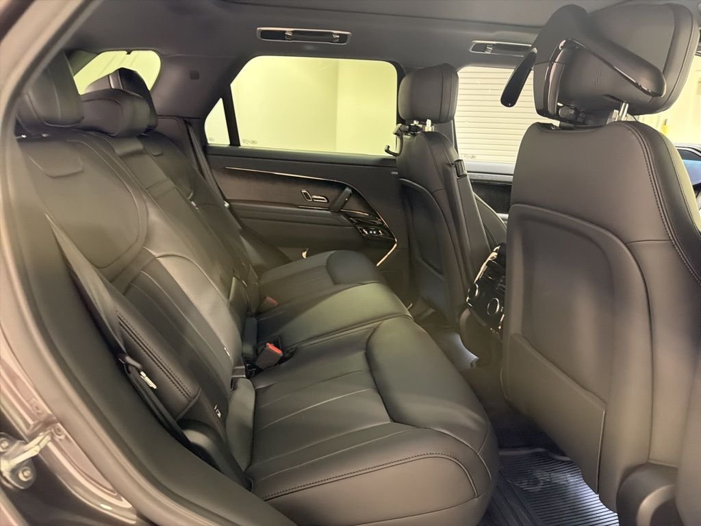 New 2026 Charente Grey Land Rover Dynamic SE P530 V8 image 28