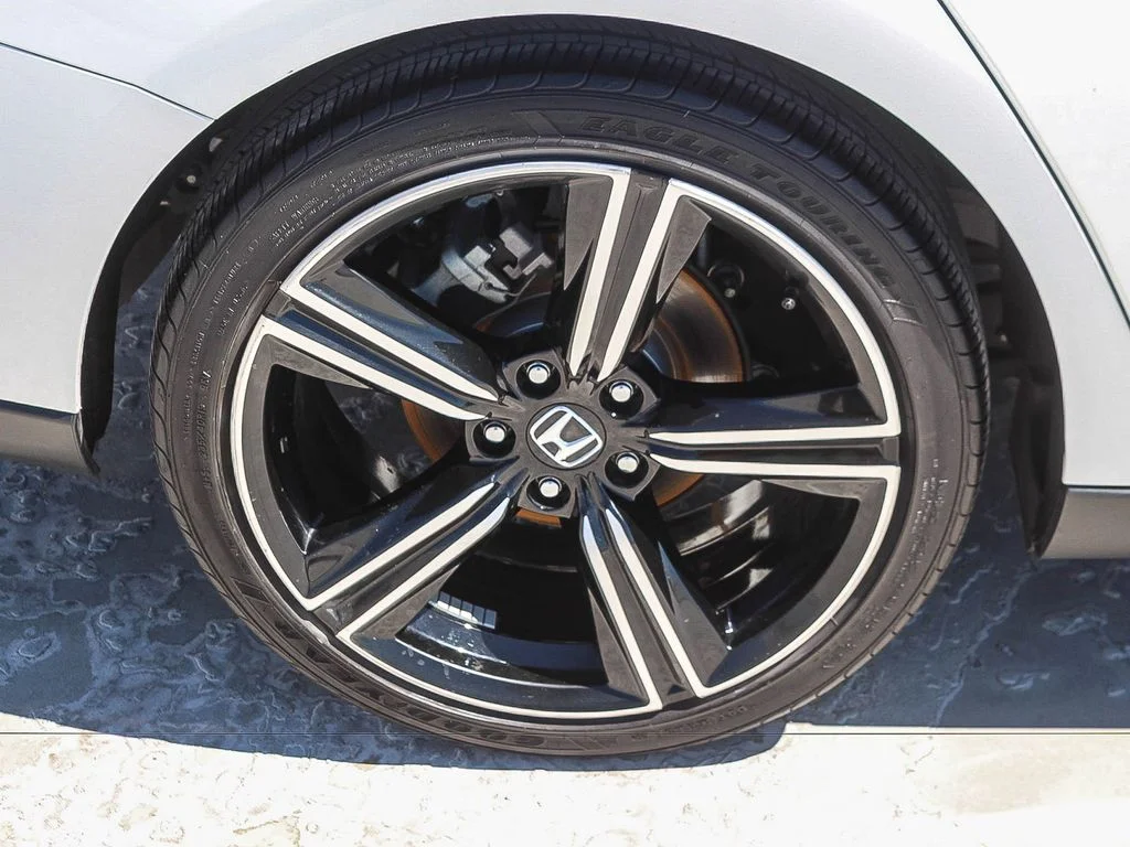 Certified Used 2024 Platinum White Honda Sport image 9